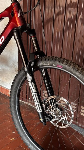 Norco Range Shimano Deore XT 2024 Mountainbike d'occasion — image 8 sur 12