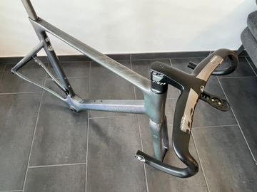 Used Polygon Helios A9X 2024 Frameset 2024 Road & Gravel, Black — image 1 of 3