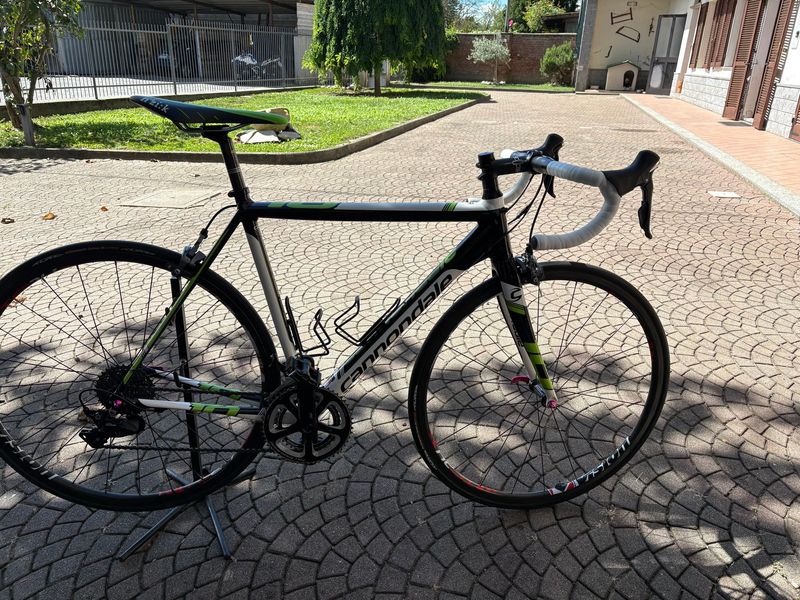 Used Cannondale CAAD 10 105 2014 Road & Gravel, Black — image 1 of 11