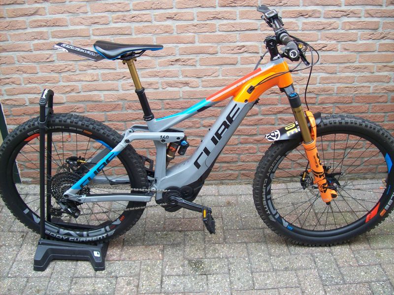 Used CUBE STEREO HYBRID 160 Action Team 500 27.5 2018 2018 MTB