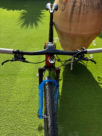 Used Lee Cougan Innova 2022 Mountainbike, Red, 29 — image 7 of 7