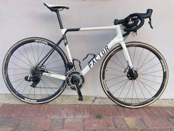 Gebrauchtes Factor O2 Disc 56 Bianco Perla 2021 2021 Road & Gravel