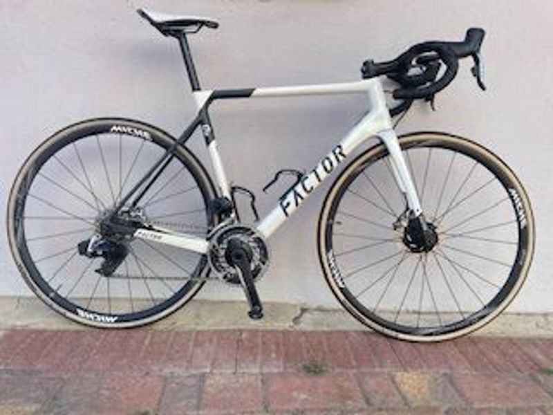Used Factor O2 Disc 56 Bianco Perla 2021 2021 Road & Gravel