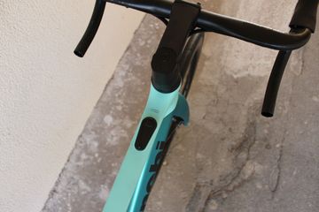 Used Bianchi E-Oltre 2024 Road & Gravel, Green — image 4 of 7
