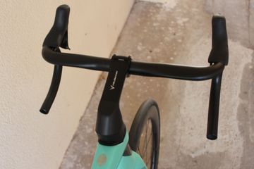 Brugt Bianchi Oltre Comp Ultegra Di2 2023 2023 Road & Gravel — billede 3 af 6
