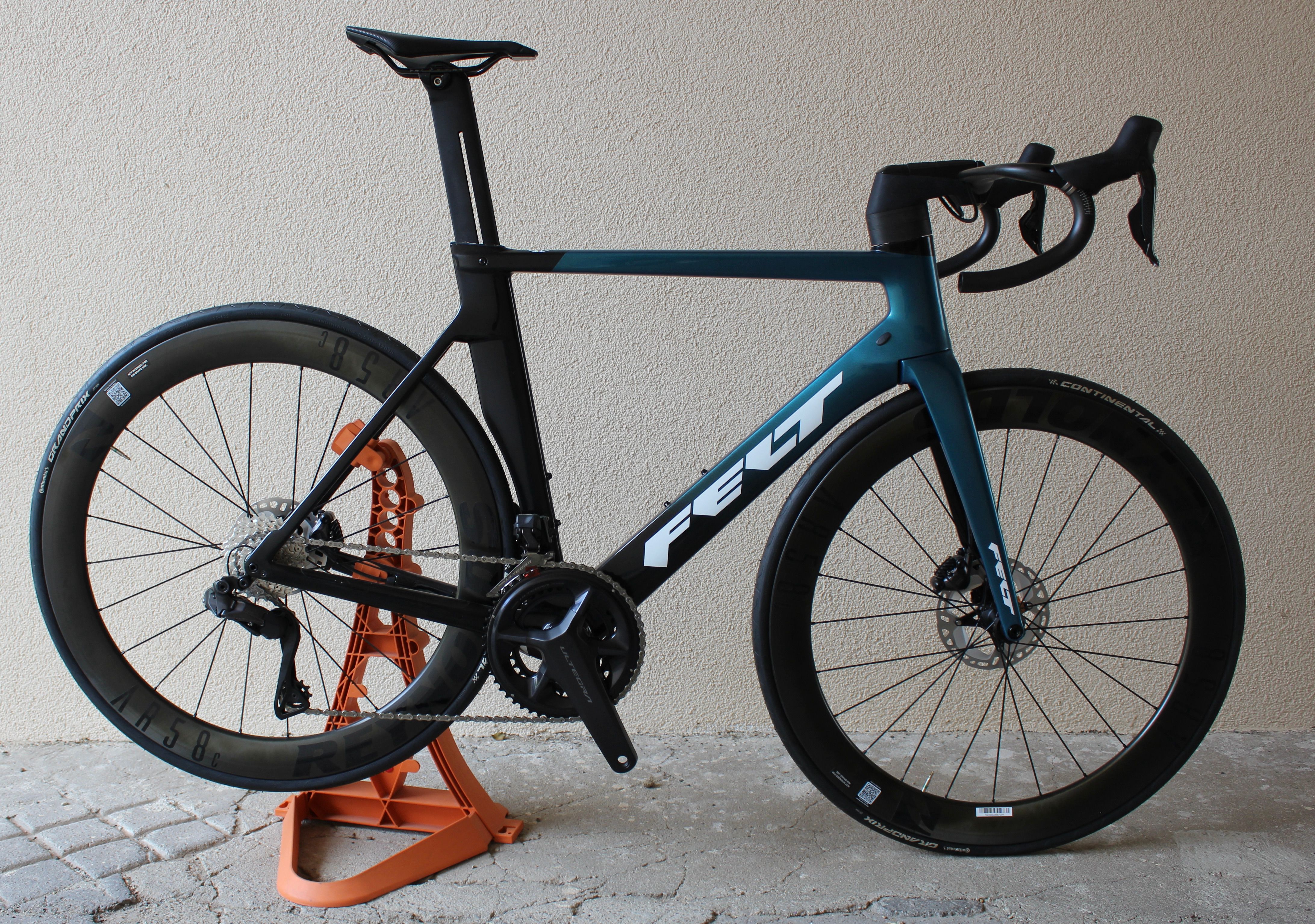 Used Felt AR Advanced Ultegra Di2 2024 – $ 6,516 | buycycle