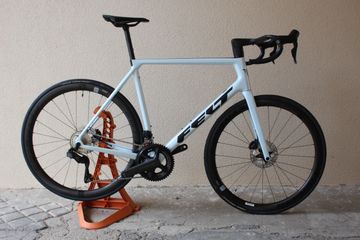 Brugt Felt FR | EXPERT | 105 Di2 | 2025 2025 Road & Gravel