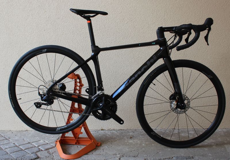 Used Bianchi Infinito XE 105 2024 2024 Road & Gravel