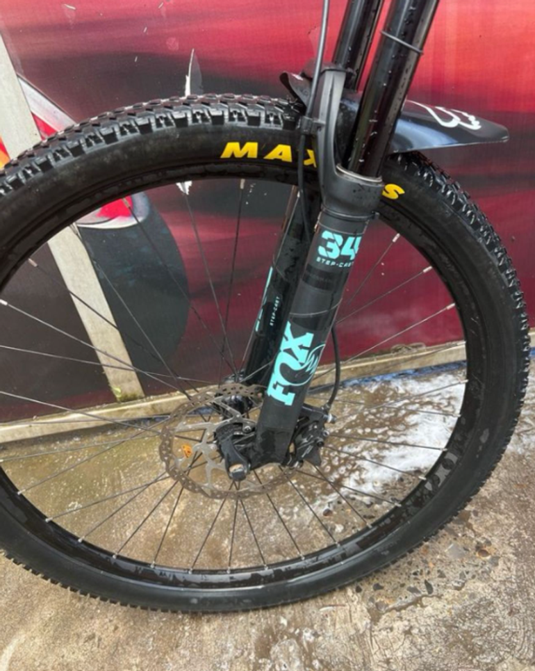 Used Orbea OIZ H20 2021 2021 Mountainbike, Black, 29 — image 3 of 13