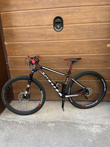 Used Scott Scale 950 2017 Mountainbike, Black — image 2 of 7