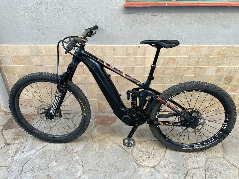 Używany Giant Reign E+ 2, 2022 2022 Mountainbike — zdjęcie 11 z 12