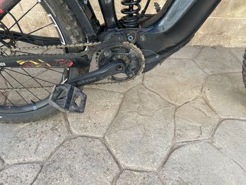 Używany Giant Reign E+ 2, 2022 2022 Mountainbike — zdjęcie 3 z 12