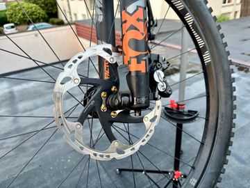 Used Santa Cruz Nomad Shimano XTR 2018 Mountainbike, Blue — image 8 of 26