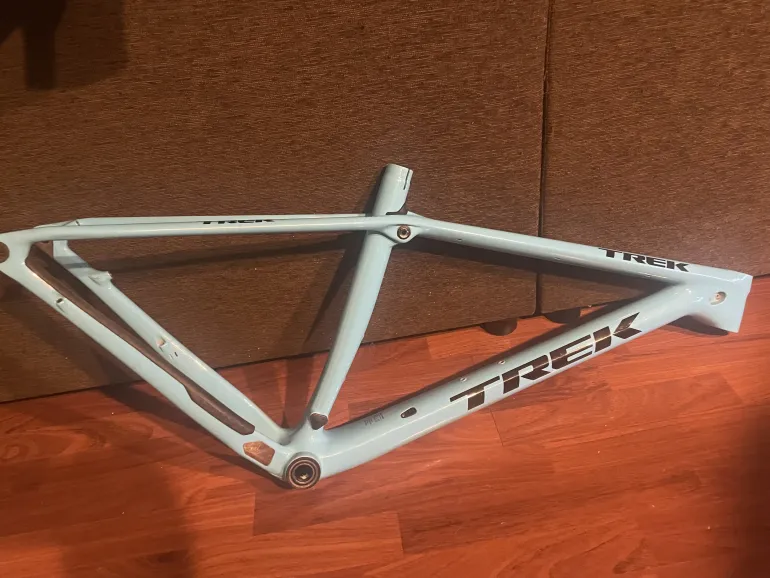 Used Trek Procaliber SL Frameset 2018 Mountainbike, Blu — image 1 of 3