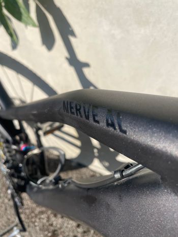 Canyon Nerve AL 7.0 2016 Mountainbike de segunda mano, Negro — imagen 2 de 7