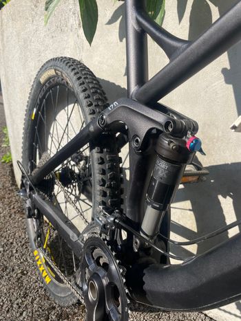 Canyon Nerve AL 7.0 2016 Mountainbike de segunda mano, Negro — imagen 1 de 7
