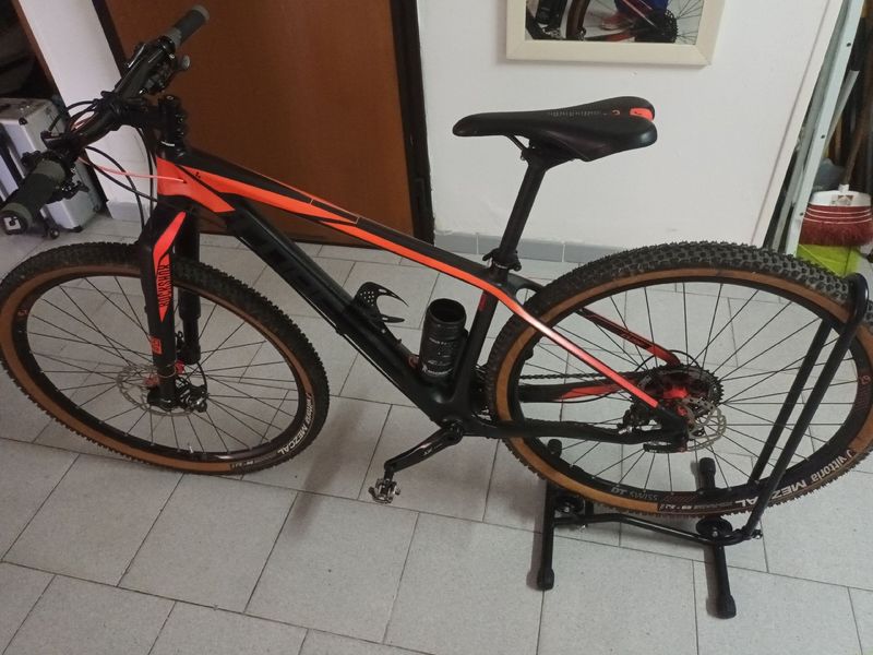 Gebrauchtes CUBE REACTION GTC SLT 2017 2017 Mountainbike, Rot, 29, 27.5 — Bild 1 von 13