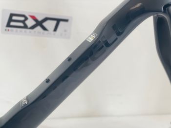Used Pinarello DOGMA F DISK BOB 430 Frameset 2023 Road & Gravel, Black — image 6 of 11