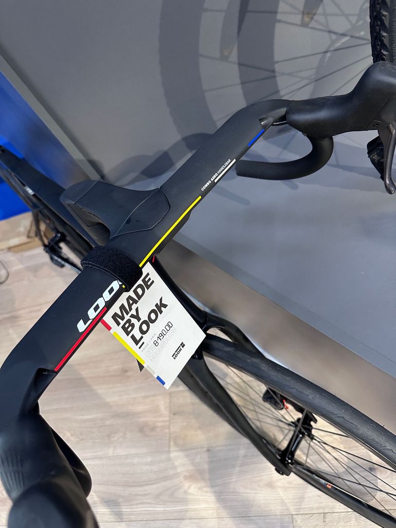 Used Look 795 BladeRS Ultegra Di2 / R38D 2024 2024 Road & Gravel, Black — image 3 of 6