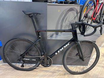 Used Look 795 BladeRS Ultegra Di2 / R38D 2024 2024 Road & Gravel, Black — image 6 of 6
