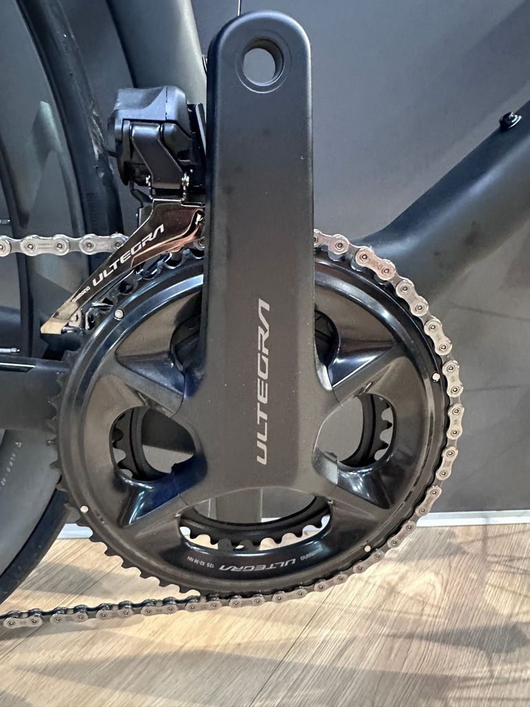 Used Look 795 BladeRS Ultegra Di2 / R38D 2024 2024 Road & Gravel, Black — image 4 of 6