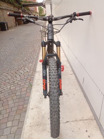 Used Lapierre eZesty AM Ltd 2021 2021 Mountainbike — image 16 of 17