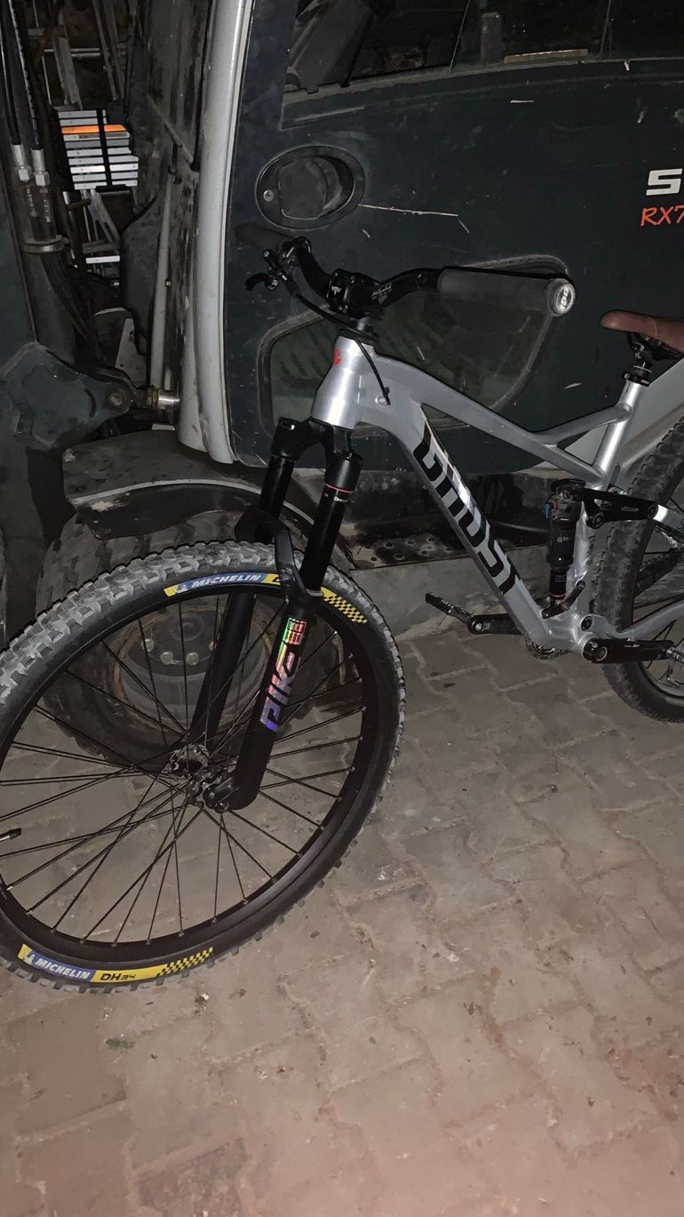Used Ghost Al Amt Base 2022 Mountainbike, Light Gray — image 6 of 12
