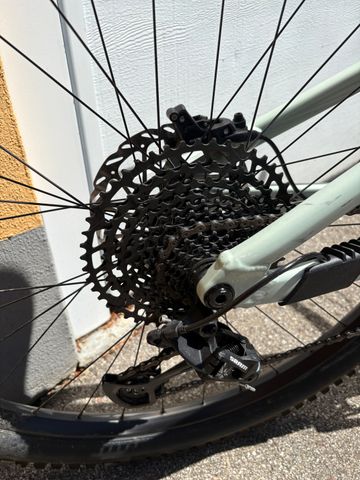 Used Focus JAM 6.8 2022 2022 Mountainbike, Green, 29 — image 6 of 12