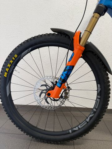 Używany Pivot SHUTTLE LT Team XTR 2023 2023 Mountainbike — zdjęcie 3 z 9
