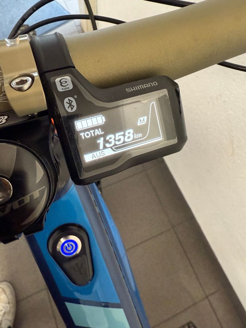 Używany Pivot SHUTTLE LT Team XTR 2023 2023 Mountainbike — zdjęcie 9 z 9