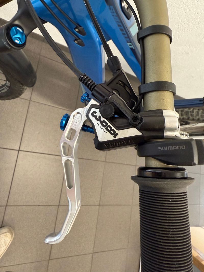 Używany Pivot SHUTTLE LT Team XTR 2023 2023 Mountainbike — zdjęcie 8 z 9