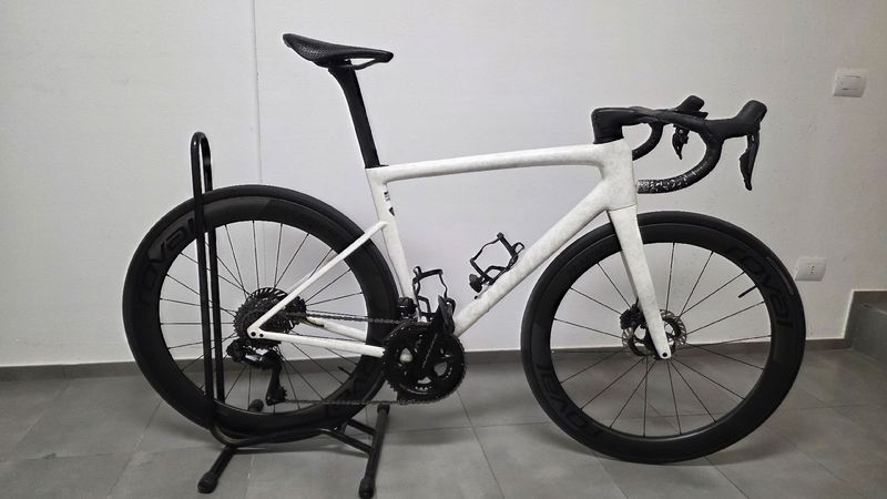 Gebrauchtes Specialized Tarmac Shimano Dura Ace Di2 2024 Road & Gravel