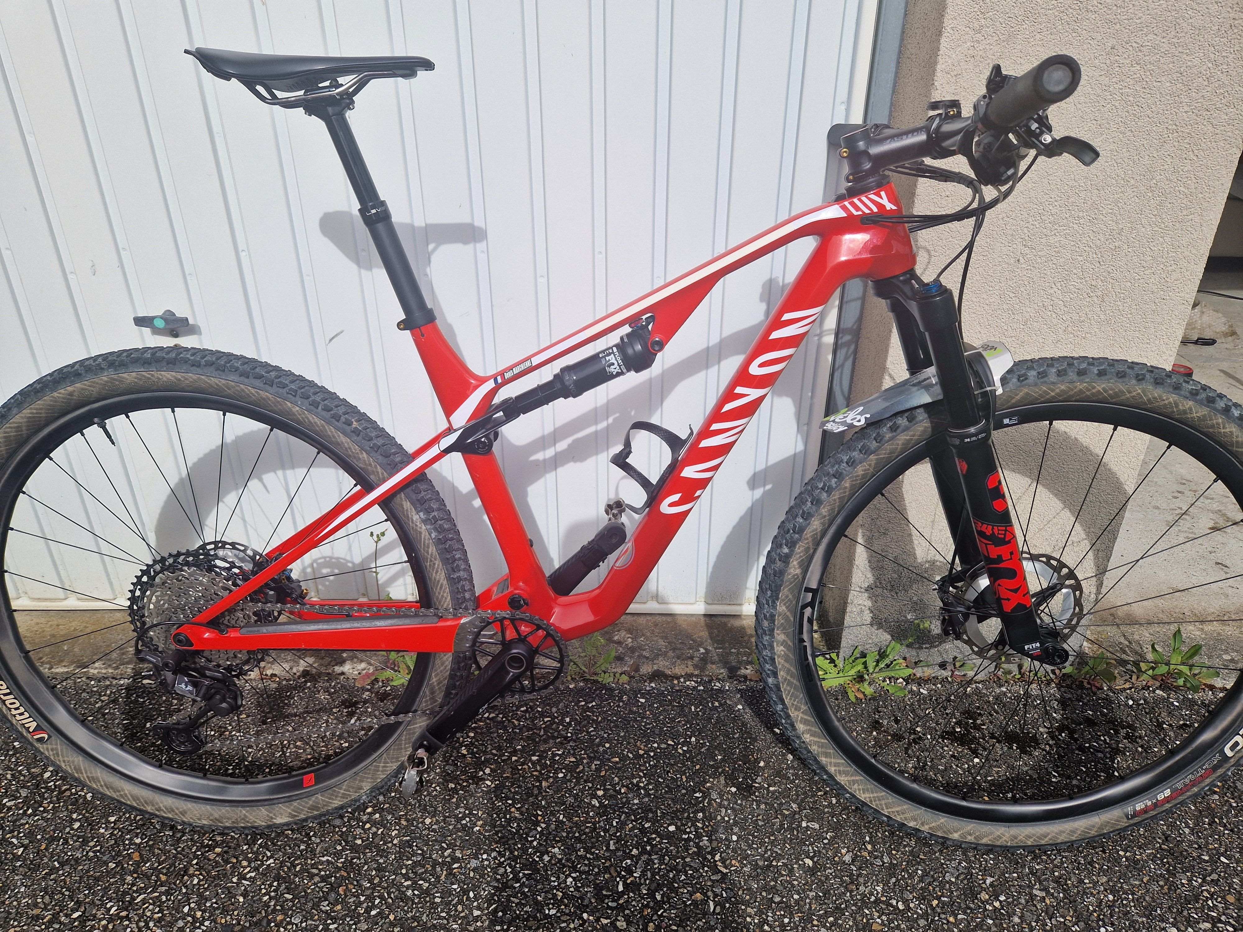 キャニオン　CANYON LUX CF SL 7.0 166cm〜175cm Lux Trail CF 7 | CANYON RO