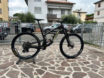Used Santa Cruz Megatower SRAM X0 Eagle AXS (T-Type) 2024 Mountainbike, Black — image 1 of 7