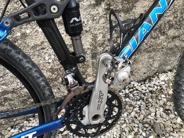 Used Giant NRS 2005 Mountainbike, Black — image 9 of 12