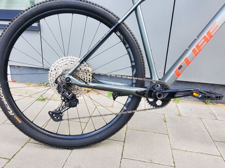 Used CUBE REACTION C:62 RACE 2024 2024 Mountainbike, Light Gray, 29 — image 3 of 11