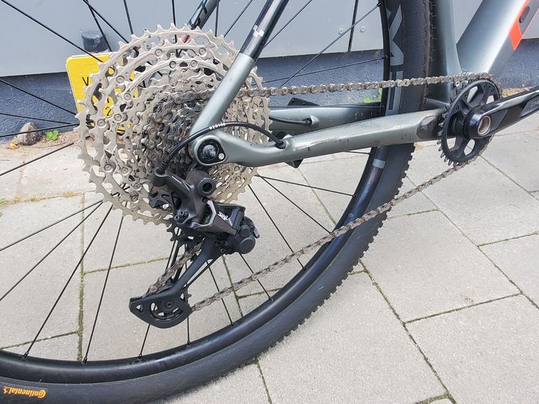 Used CUBE REACTION C:62 RACE 2024 2024 Mountainbike, Light Gray, 29 — image 6 of 11