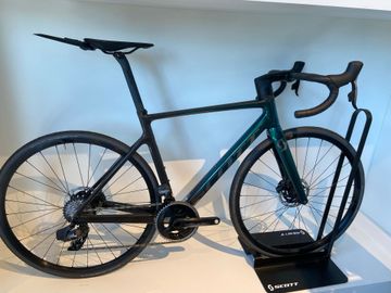 Gebrauchtes Scott Addict Rc 20 2020” 2022 Road & Gravel
