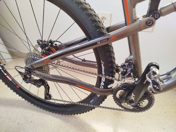 Brugt Trek Superfly 100 AL Elite 2013 2013 Mountainbike — billede 3 af 7