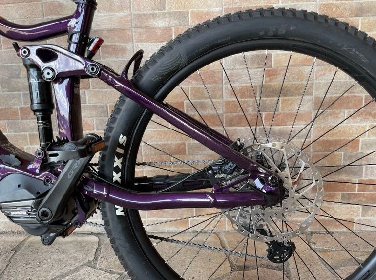 Merida Eone-sixty Shimano 600 2020 Mountainbike usato, Viola — immagine 2 di 8
