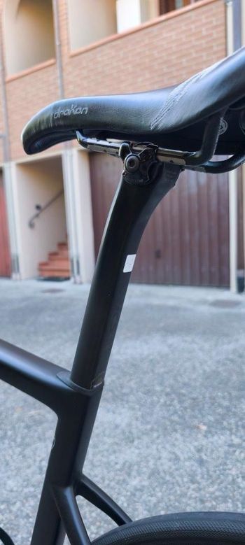 Used Specialized S-Works Tarmac SL6 - SRAM Red eTap AXS 2020 2020 Road & Gravel, Black — image 11 of 19