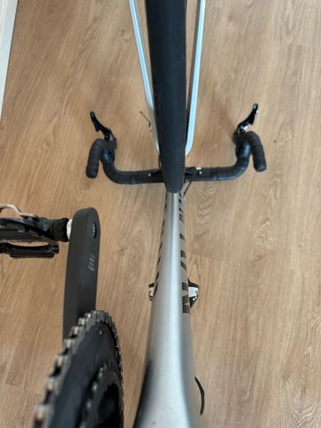 Käytetty Canyon Aeroad CF SL 8.0 2019 2019 Road & Gravel — kuva 15 / 17