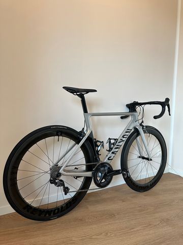 Käytetty Canyon Aeroad CF SL 8.0 2019 2019 Road & Gravel — kuva 16 / 17