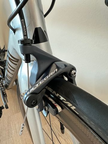 Käytetty Canyon Aeroad CF SL 8.0 2019 2019 Road & Gravel — kuva 9 / 17