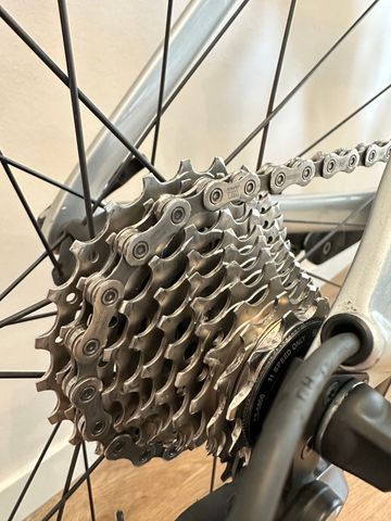 Käytetty Canyon Aeroad CF SL 8.0 2019 2019 Road & Gravel — kuva 6 / 17