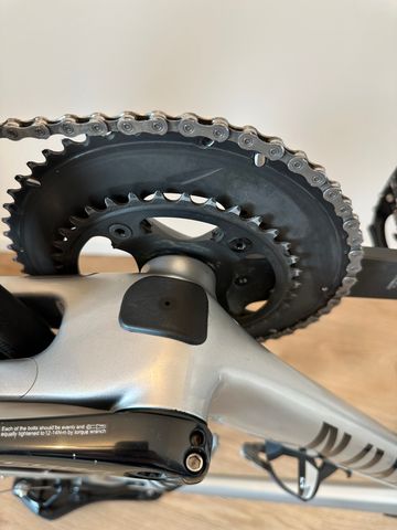 Käytetty Canyon Aeroad CF SL 8.0 2019 2019 Road & Gravel — kuva 14 / 17