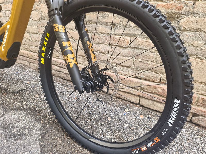 Gebrauchtes Orbea WILD H10 2025 2025 Mountainbike, Grün, 29 — Bild 9 von 11