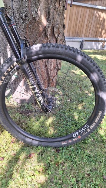 Używany Canyon Spectral 29 CF 9 2022 2022 Mountainbike — zdjęcie 3 z 9