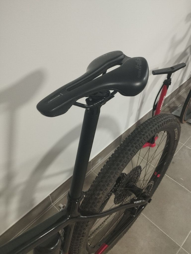 Used Coluer POISON SL 2022 Mountainbike, Red — image 10 of 11