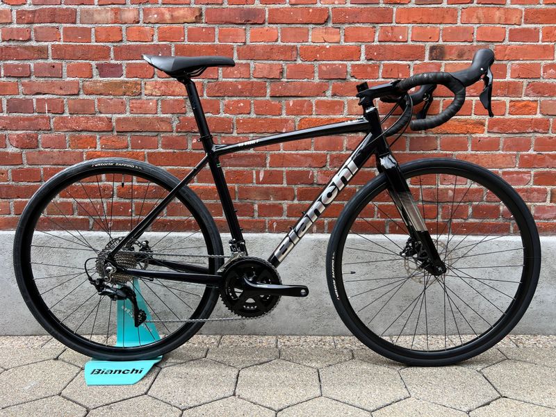 Używany Bianchi NEW! Bianchi Via Nirone 7 Disc Milano 1885/Roadbike/Shimano 105/Size 53 2024 Road & Gravel
